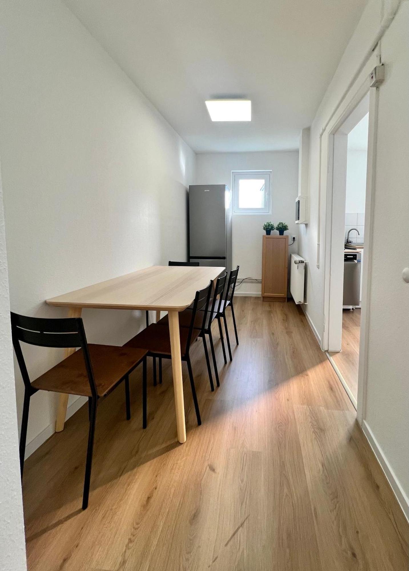 Apartment Schoene Monteurwohnung In Bremen-arsten